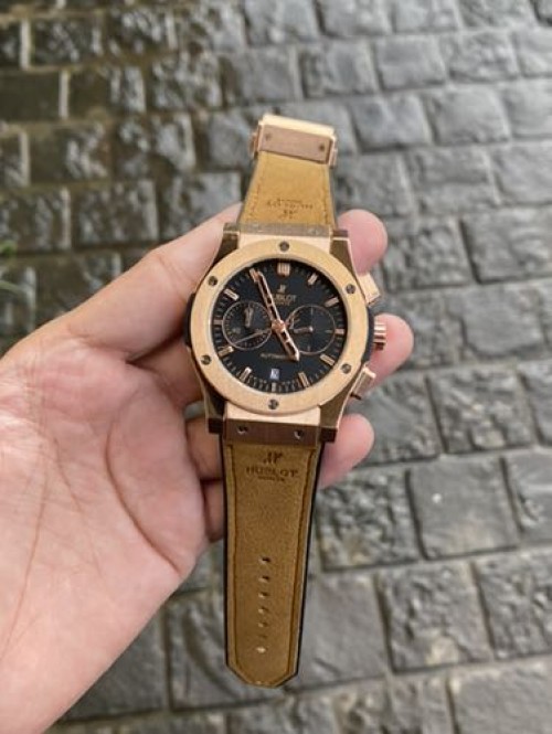 Trendy Hublot Watch For Men (GOPI450)