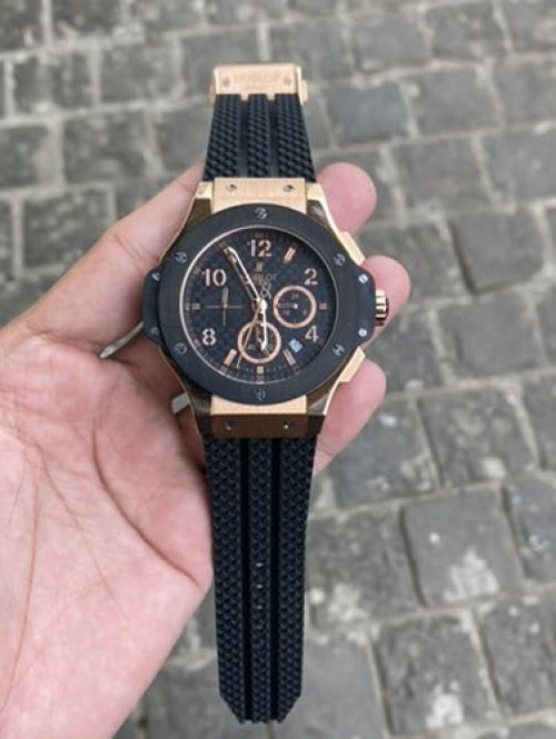 Trendy Hublot Watch For Men (GOPI449)