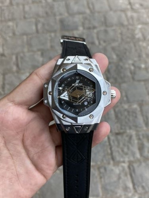 Trendy Hublot Watch For Men (GOPI440)