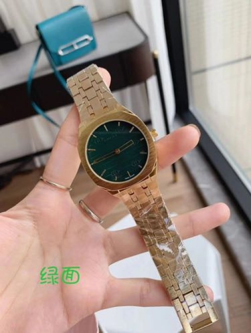 Classic Gucci Watch For Men (GOPI413)